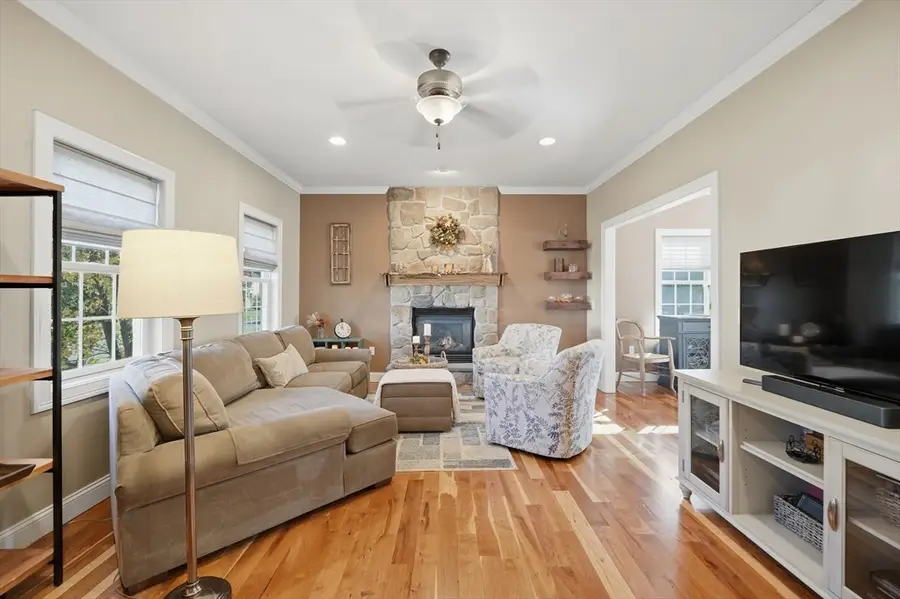 30 Saugus Ave, East Longmeadow, MA 01028 - Image #2