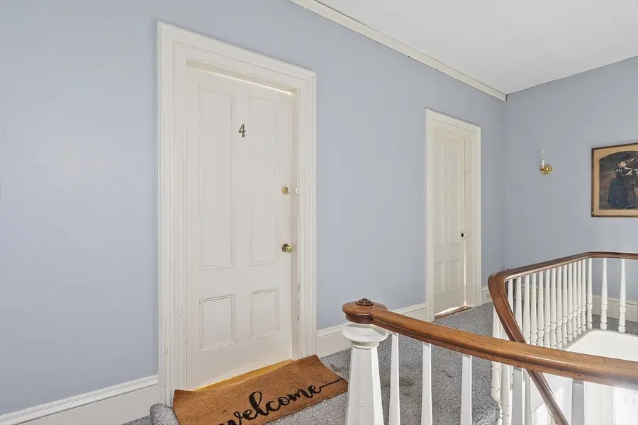 35 Middle St #4, Gloucester, MA 01930 - Image #2