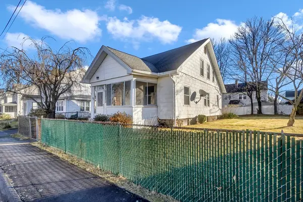 42 Arnodale Ave., Holyoke, MA 01040