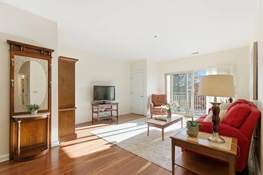 3 Repton Cir #3204, Watertown, MA 02472 - Image #3