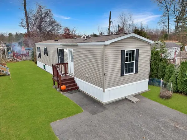 25 Groton School Road #23, Ayer, MA 01432