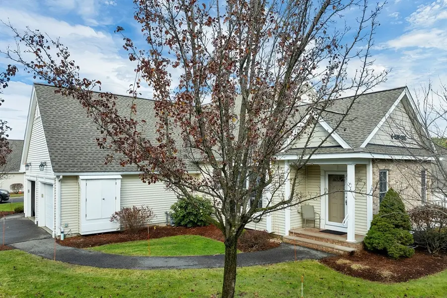 401 Autumn Ridge Dr #401, Ayer, MA 01432 - Image #2