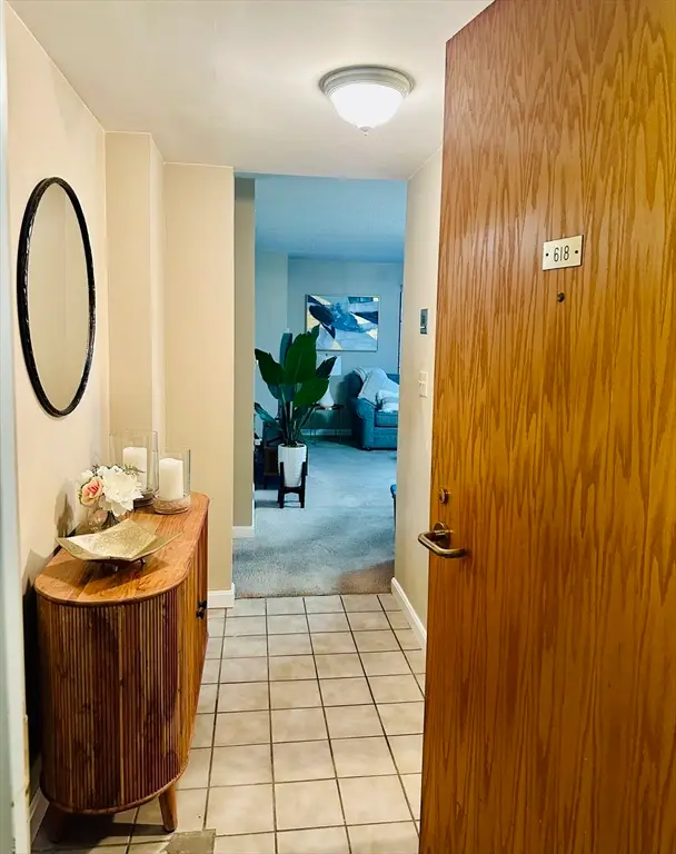 100 Ledgewood Dr #618, Stoneham, MA 02180 - Image #2