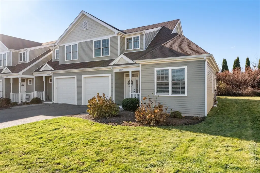 70 Endicott #1306, Norwood, MA 02062 - Image #1