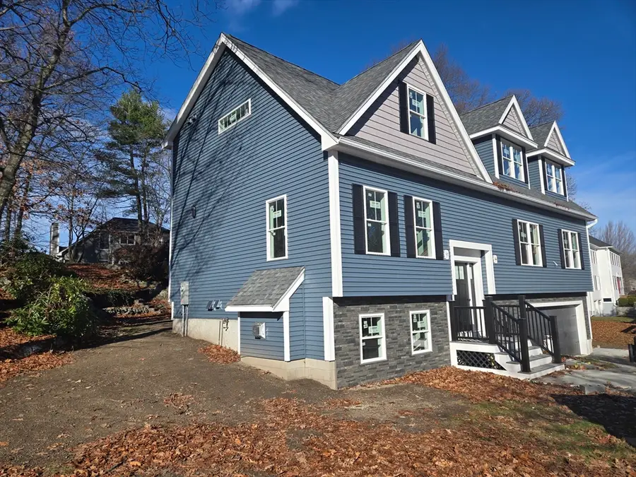 39 Tamarock Terrace, Stoneham, MA 02180 - Image #2