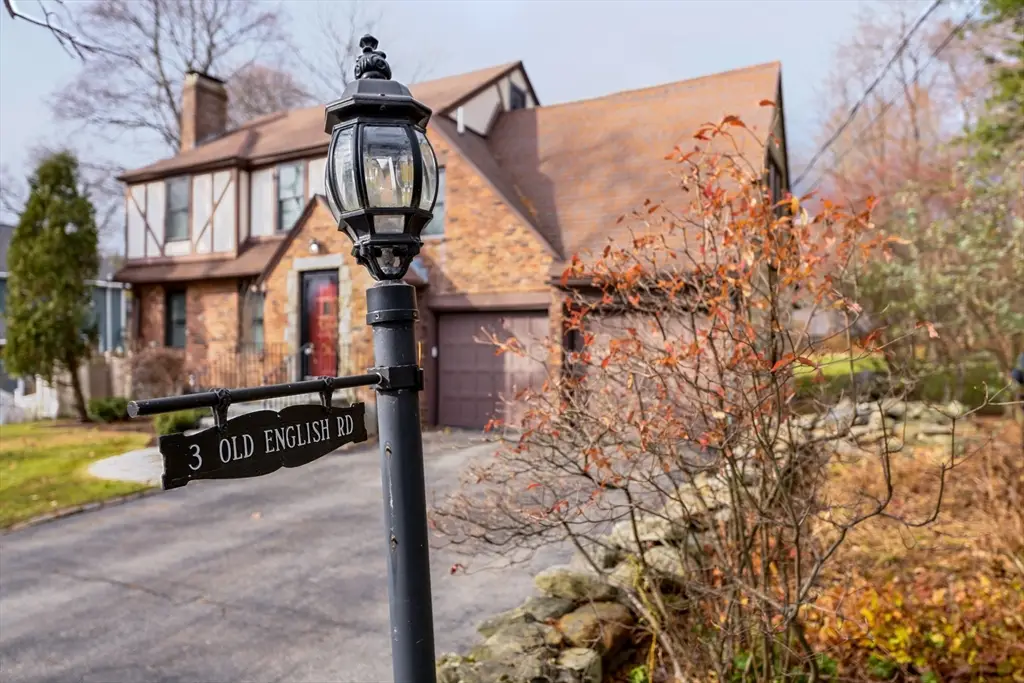 3 Old English Road, Worcester, MA 01609 - Image #1