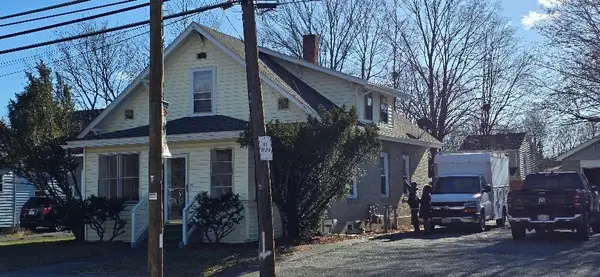 25 Front St, Shirley, MA 01464