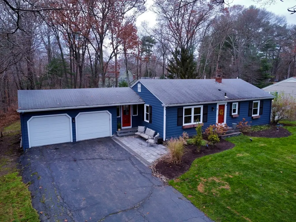 107 Birchwood Dr, North Attleboro, MA 02763 - Image #1