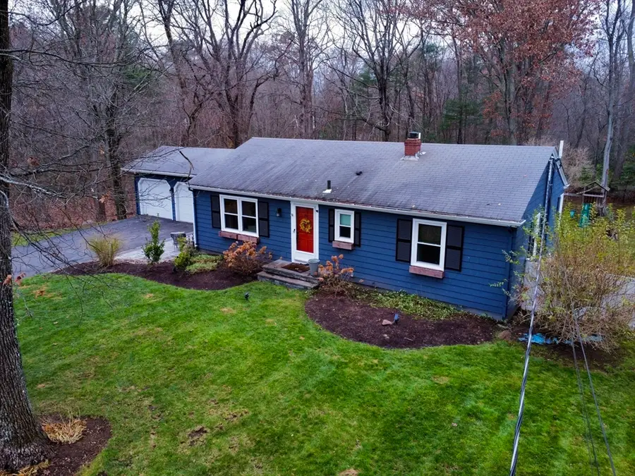 107 Birchwood Dr, North Attleboro, MA 02763 - Image #2