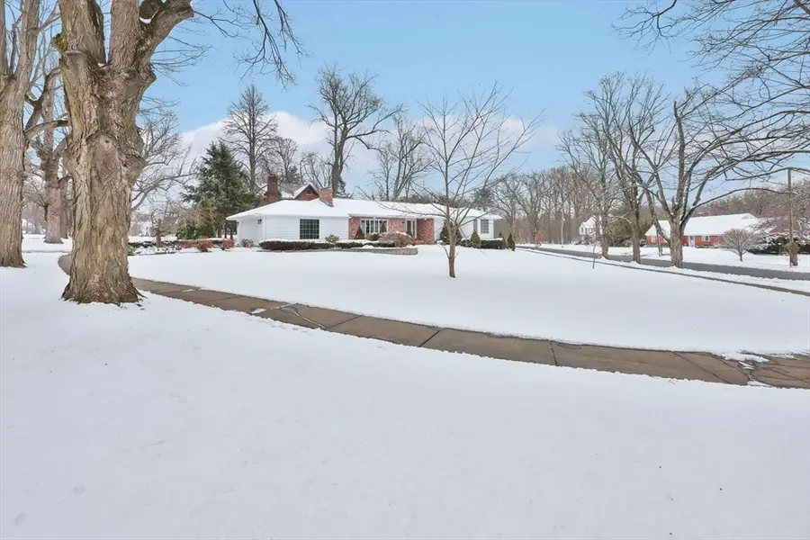 24 Cunningham St, Springfield, MA 01107 - Image #3