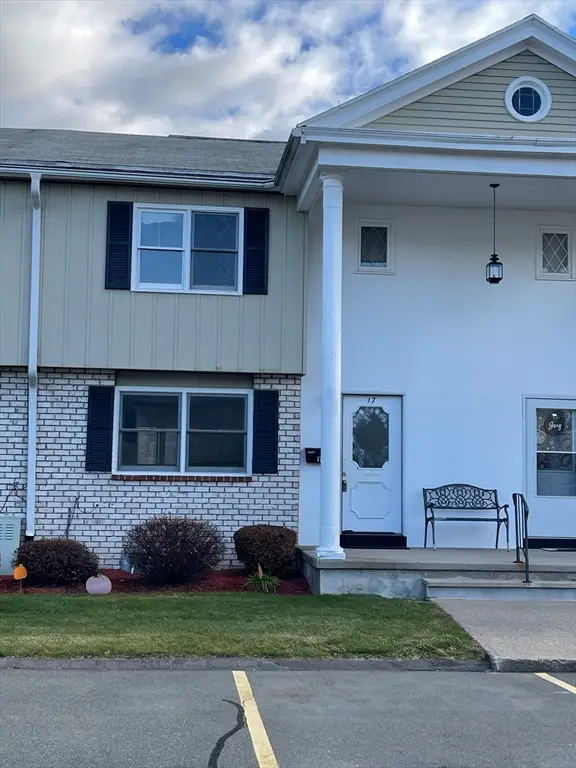 17 Yorktown Cir #17, Chicopee, MA 01020 - Image #1