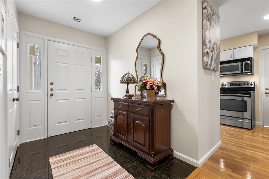 14 Saw Mill Brook Way #14, Woburn, MA 01801 - Image #3