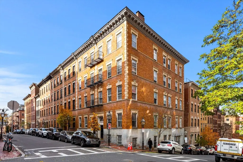 39 Revere St #6, Boston, MA 02114 - Image #1