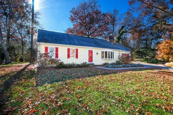 12 Crowell Road, Sandwich, MA 02563