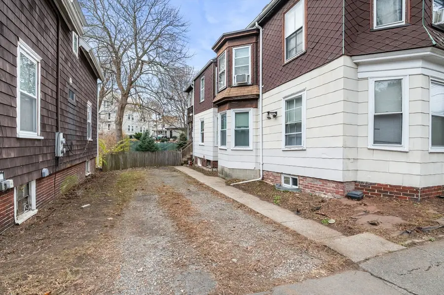27 Appleton St, Salem, MA 01970 - Image #3