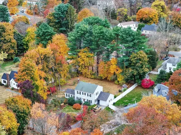 60 Warwick Dr, Westwood, MA 02090