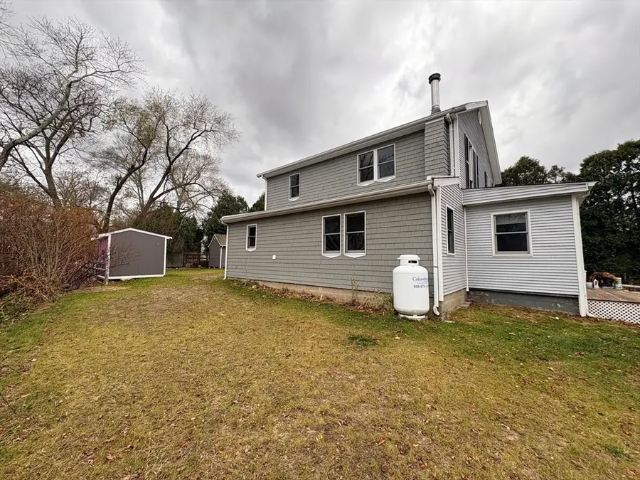 951 Dickinson St, Fall River, MA 02721 - Image #3