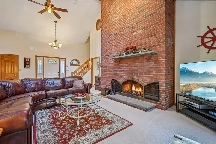 12 Surrey Dr, Lakeville, MA 02347 - Image #3