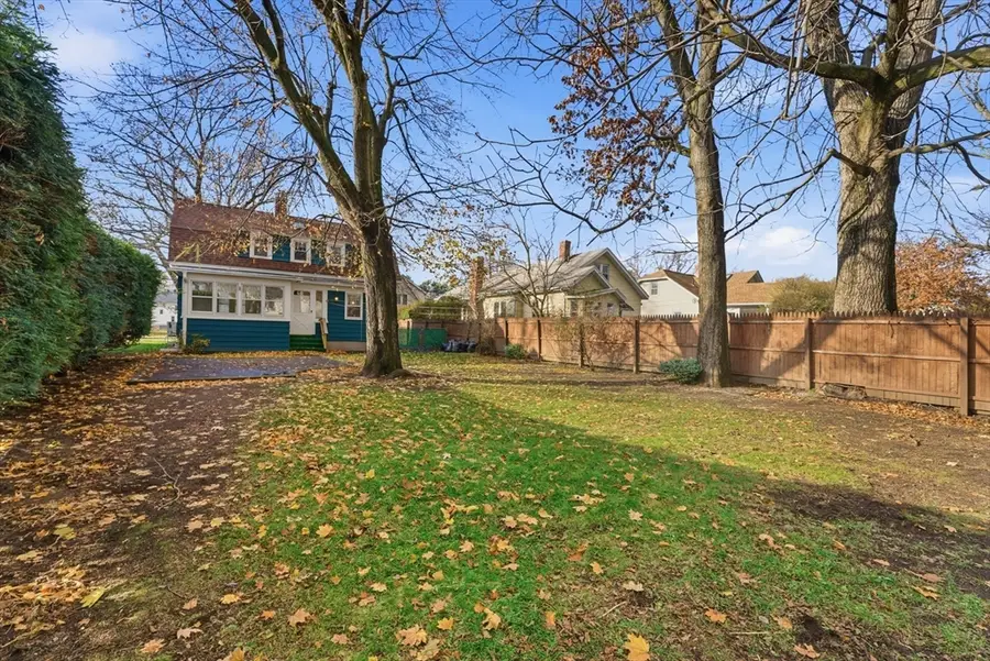 63 Webber St, Springfield, MA 01108 - Image #3