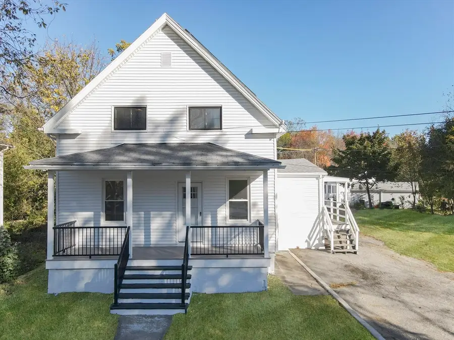 21 Irving St, Bellingham, MA 02019 - Image #2