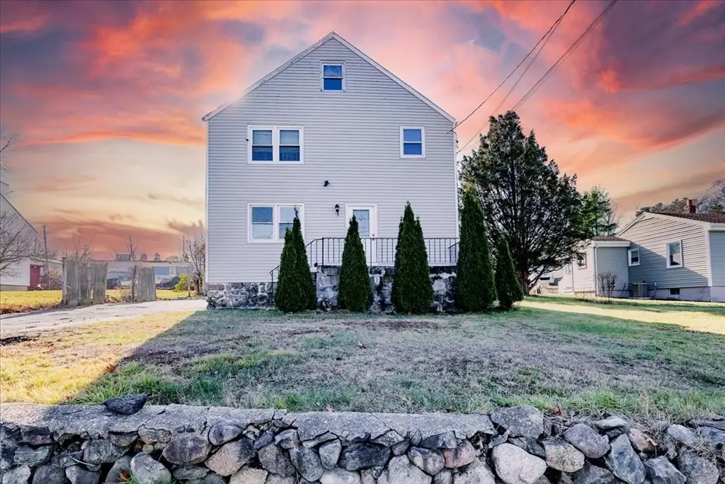 8 Pine St #1, Peabody, MA 01960 - Image #1