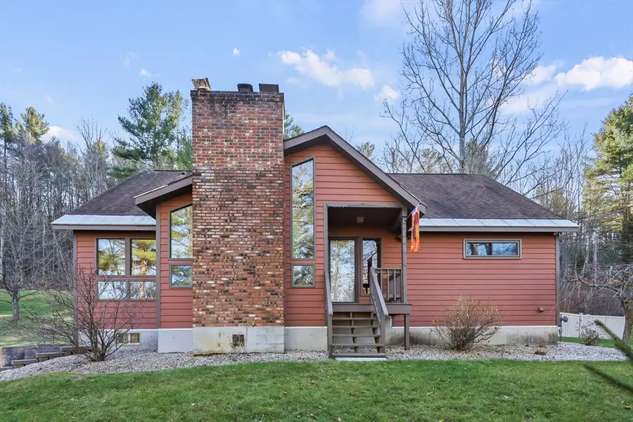 551 Tamarack Rd, Pittsfield, MA 01201 - Image #2