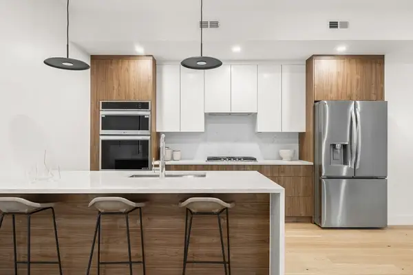 47 Condor #203, Boston, MA 02128