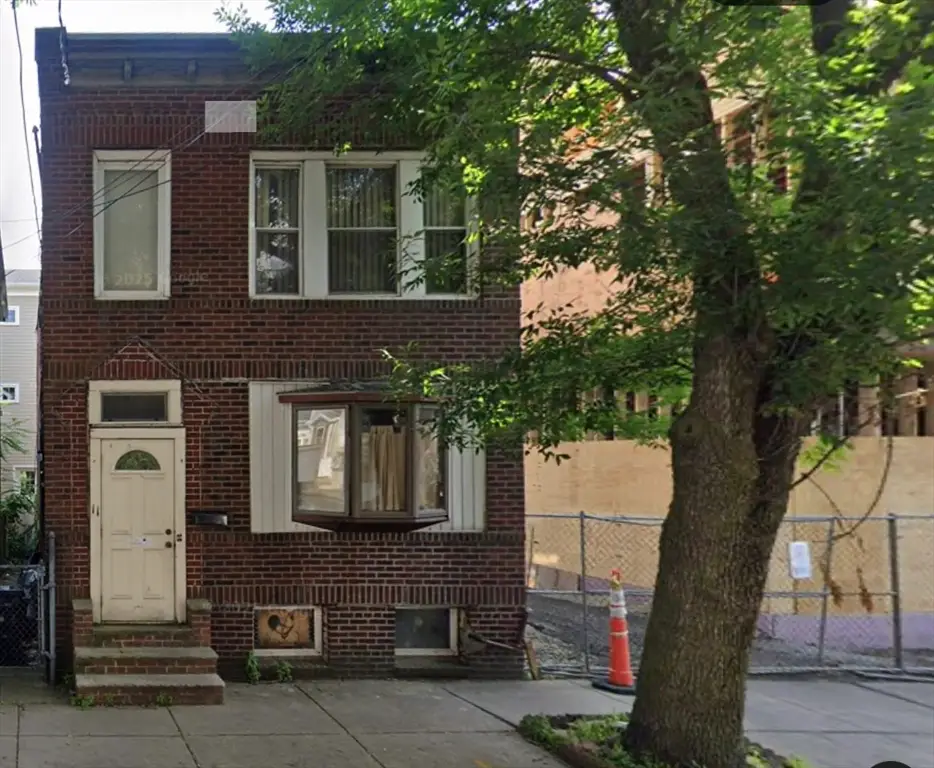 11 Everett St, Boston, MA 02128 - Image #1