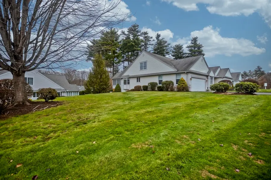 355 Pinehurst Dr #355, East Longmeadow, MA 01028 - Image #2