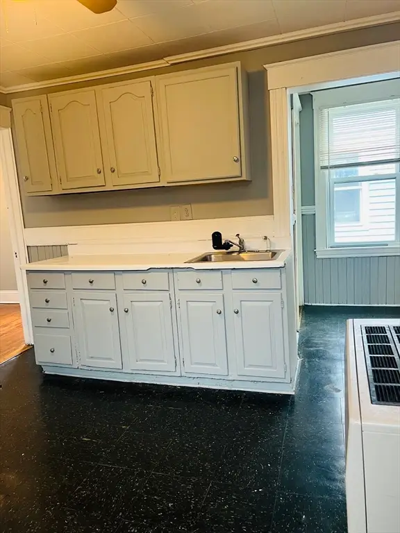 6 Longwood Dr, Methuen, MA 01844 - Image #2