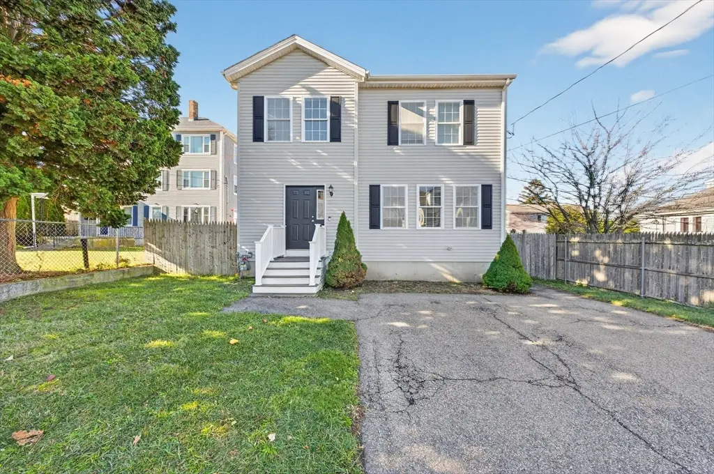 321 King Street, Fall River, MA 02724 - Image #1