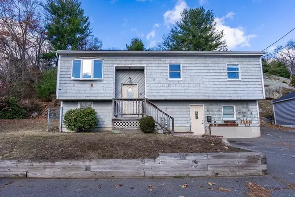 29 Rockway Road, Peabody, MA 01960