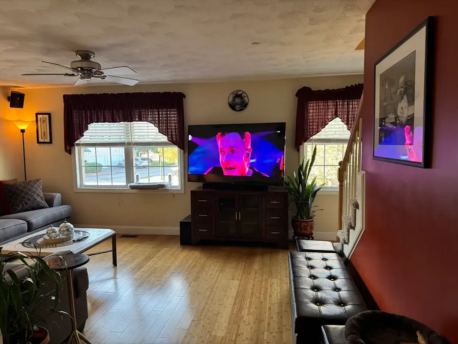 81 Salem Rd #102, Billerica, MA 01821 - Image #3