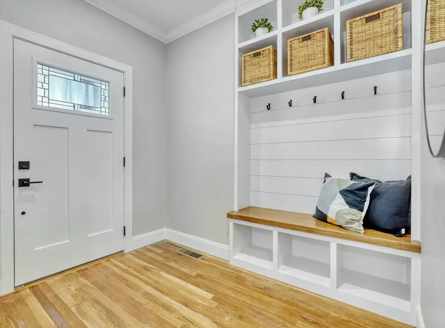 114-116 West Wyoming Ave #1, Melrose, MA 02176 - Image #3