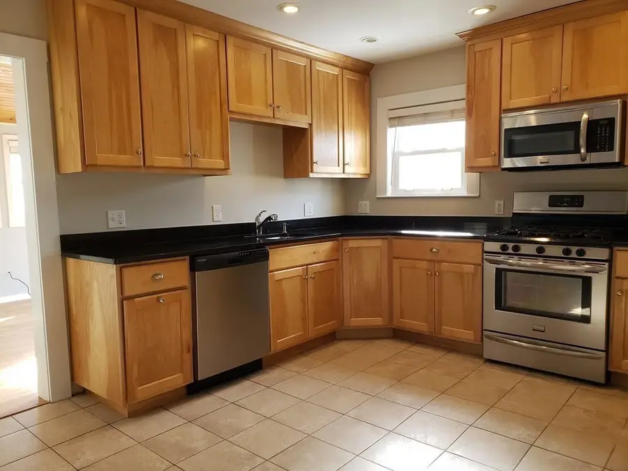 111 Howe St, Marlborough, MA 01752 - Image #3