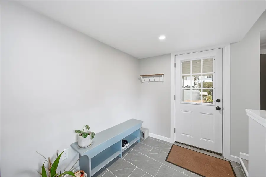 30 Davenport St, Worcester, MA 01610 - Image #2