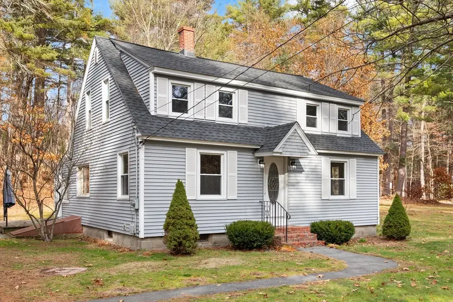 319 Pleasant St, Dunstable, MA 01827 - Image #2