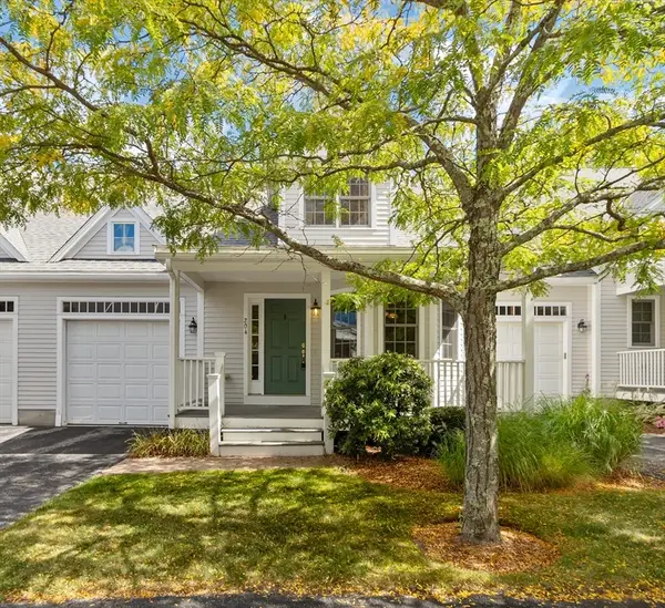 10 Charnstaff Ln #204, Billerica, MA 01821