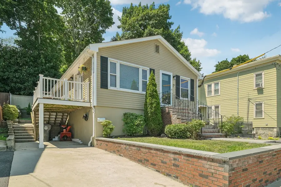 35 Springvale Avenue, Chelsea, MA 02150 - Image #2