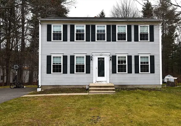 20 Stephanie Dr, Gardner, MA 01440