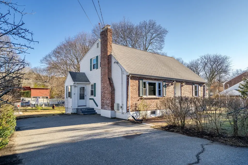 32 Oak St., Winchester, MA 01890 - Image #1