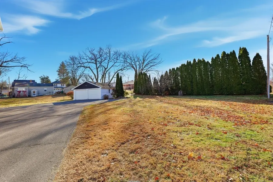 37 Kennedy St, Chicopee, MA 01013 - Image #3