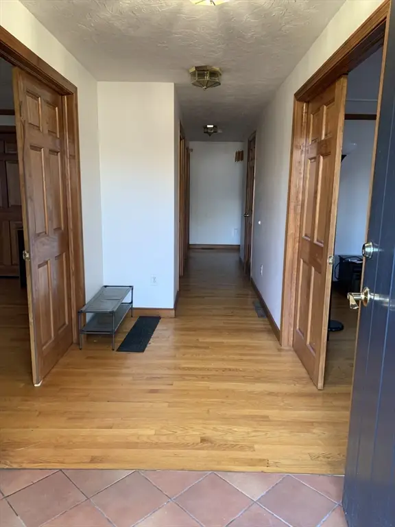 2 Canterbury Pl, Framingham, MA 01702 - Image #3