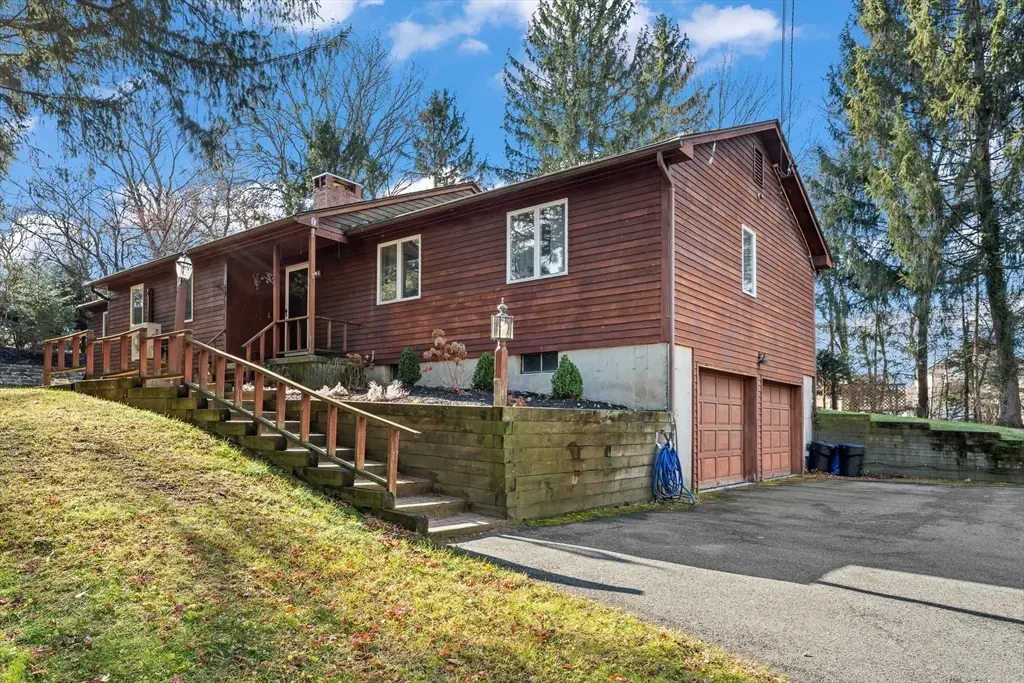 66 Smith Ave, East Longmeadow, MA 01028 - Image #1