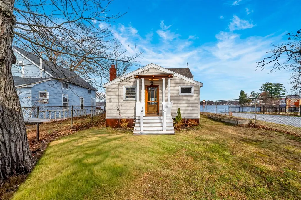 1 Bisson Ln, Merrimac, MA 01860 - Image #1