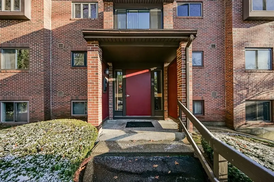 31 Highwood Dr #31, Franklin, MA 02038 - Image #2