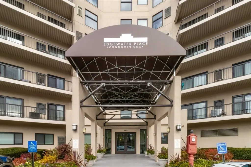 133 Commander Shea Blvd #204, Quincy, MA 02171 - Image #1