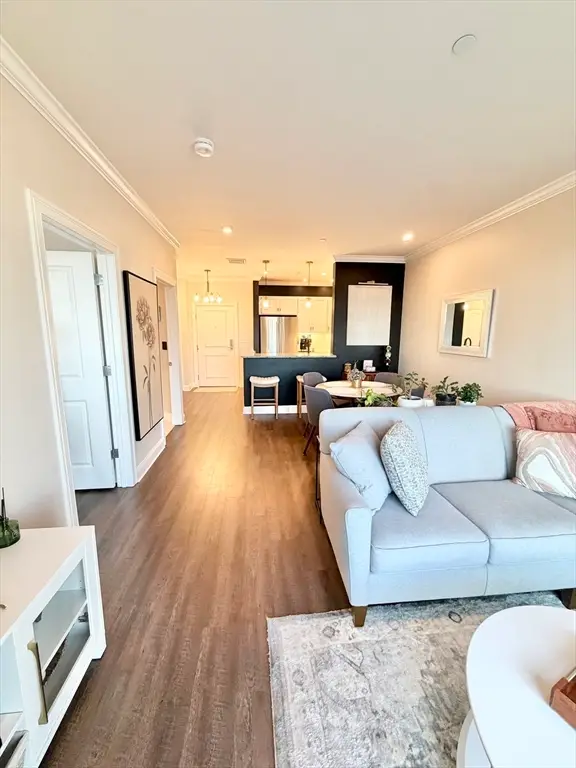 69 Foundry St #416, Wakefield, MA 01880