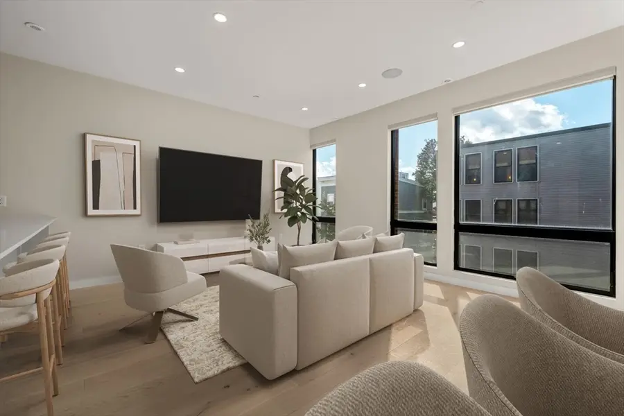 340 W 2nd Street #13, Boston, MA 02127 - Image #2