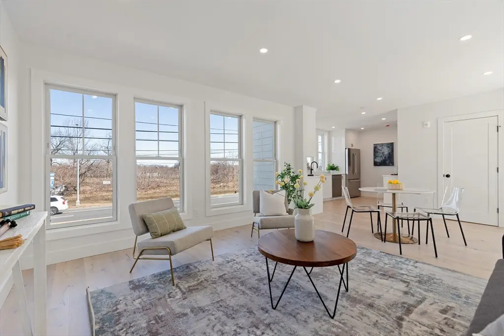 656 Mystic Ave #B, Somerville, MA 02145 - Image #1